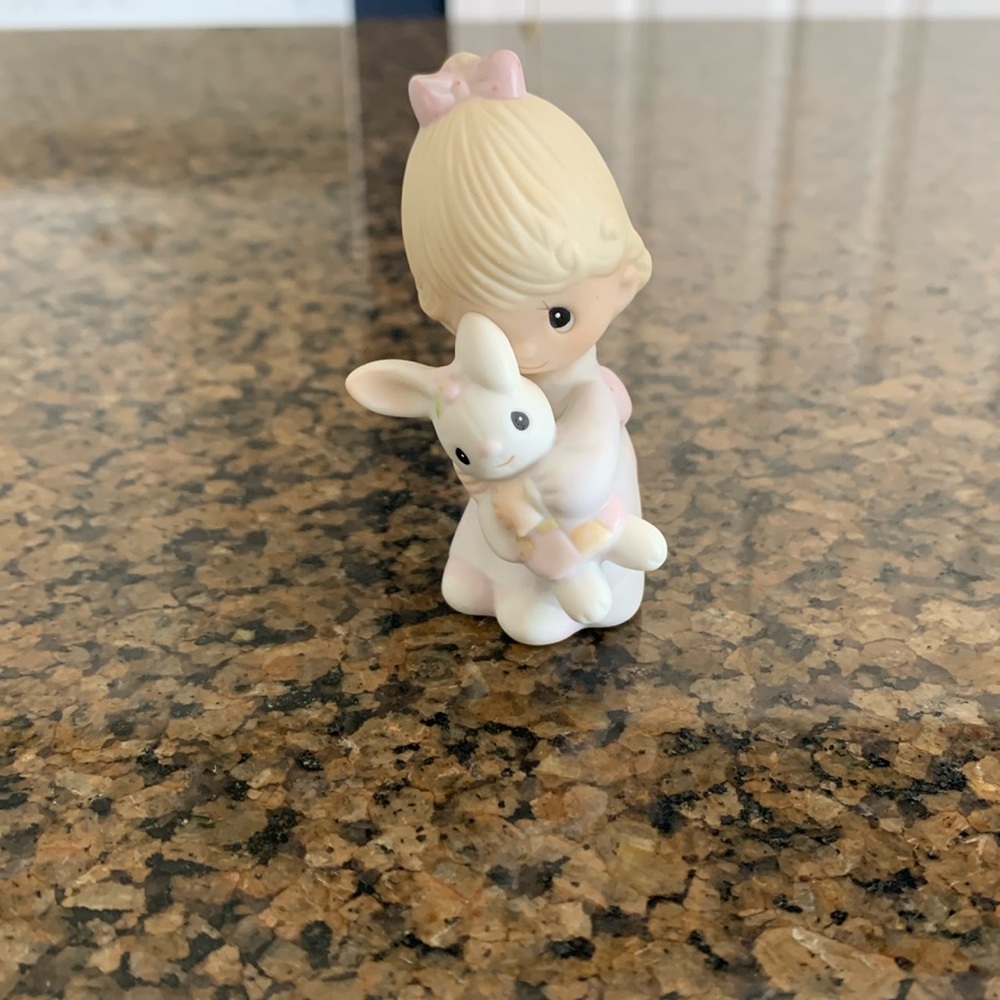 Precious moments small figurine